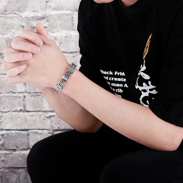 Stock Product 225mm Gothic Stainless Steel Herringbone&cuban Chain Bracelet With Ancient Runes