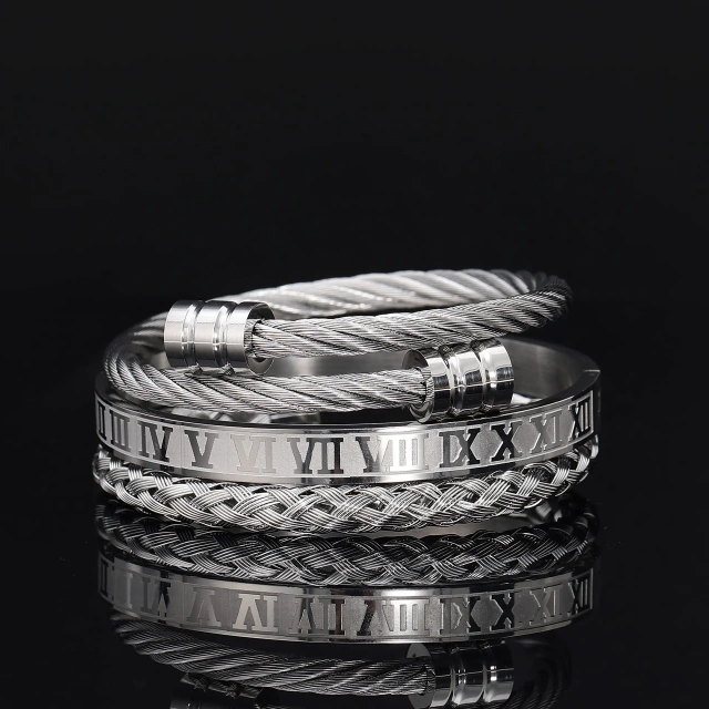 New Wholesale 18K Gold-Plated Stainless Steel Bracelet European American Creative Nail Design Simple Fashion Chains Necklaces