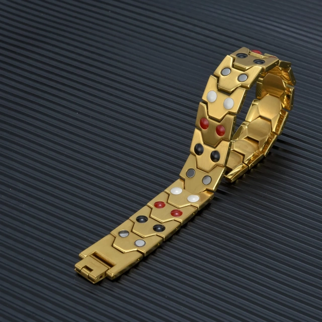 Fashion Gold Man Bracelet 18K Gold Plated Stainless Steel for Men