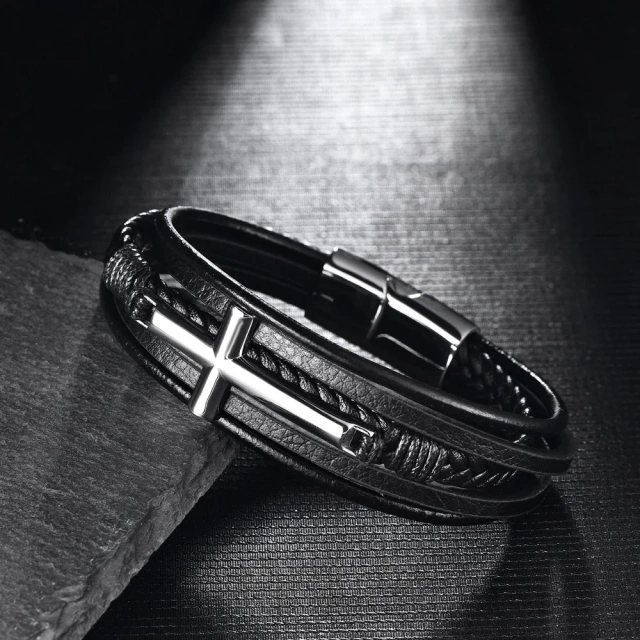 China Wholesale Price Personality Men's Multi-Layer Hand-Woven Leather Stainless Steel Bracelet for Men Leather Fashion Bangles