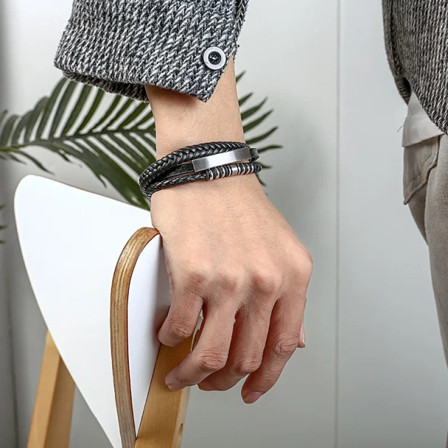 Wholesale Men Jewelry Bracelet Mens Magnetic Clasp Black Men Jewelry Bracelet Leather Bracelet