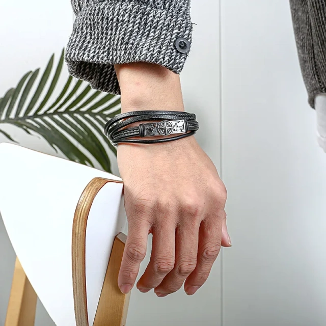 Custom Wholesale Fashion Simple Design Stainless Steel Blank Charm Engrave Mens Design Multi Layers Braided Leather Bracelet