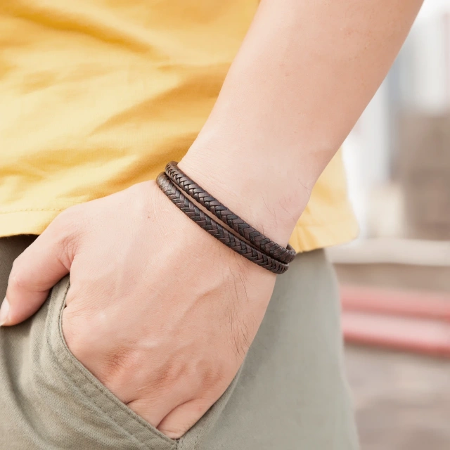 2024 Factory Wholesale Fashion Bracelet Accessories Men Stainless Steel Bracelet Leather Man Bracelet Chain