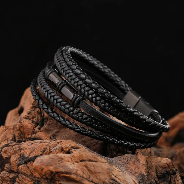 Fashion Gold Plated Silver Plated Stainless Steel Luxury Black Genuine Leather Bracelets for Men