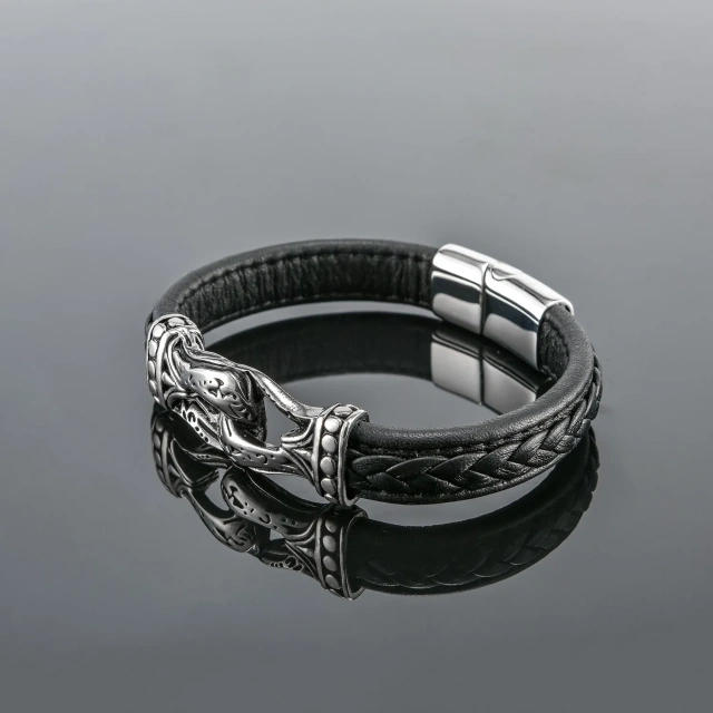 2023 Hot Products Handmade Mens Leather Bracelet Braided Mens Hand Bracelet for Men With Custom Laser Logo Clasp With Giftbox