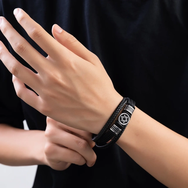 Fashion Handwoven Multilayer Design Stainless Steel Tree of Life Vintage Leather Bracelet for Men