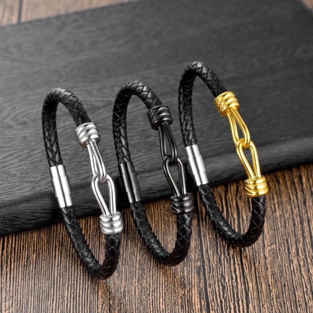 Factory Wholesale Custom Logo Personalized Stylish Custom Gold Fish Hook Brown Leather Bracelet for Men