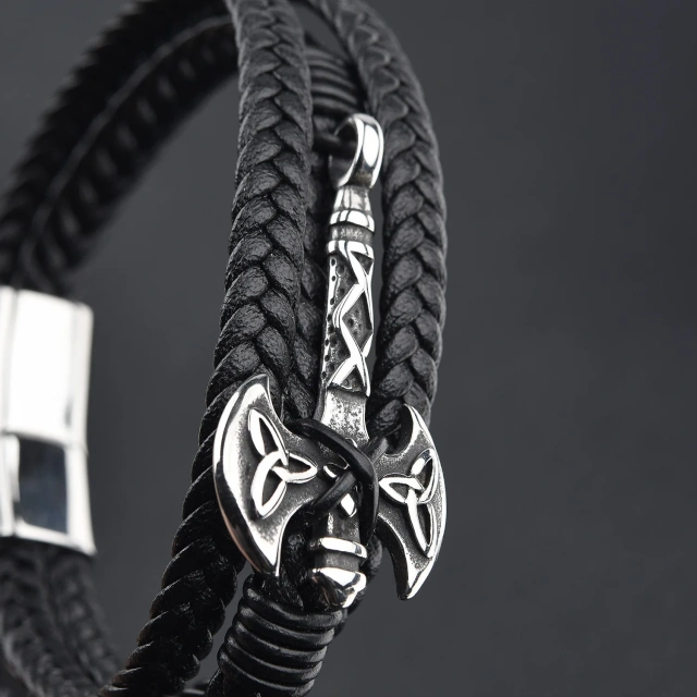 Factory Direct Sales Men Fashion Jewelry Black Stainless Steel Bracelet for Men Leather Bracelet Braided Hand Rope