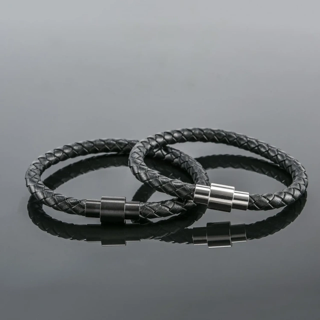 China Wholesale Men Bracelets Metal Luxury Brand Man Steel Leather Bracelet