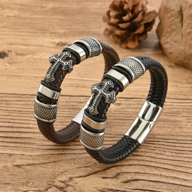 Men's Fashion Charm Bracelets Woven Cross with Stainless Steel New Magnetic Buckle Wholesale Leather Bracelets