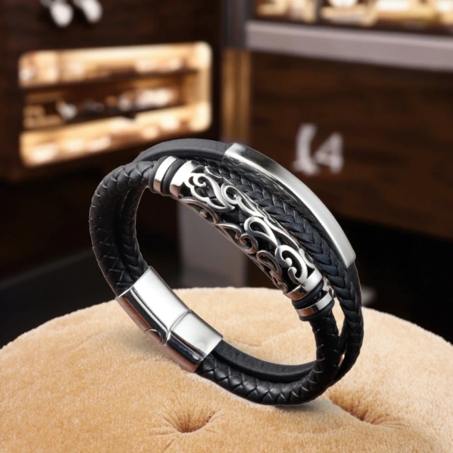 Handmade Stainless Steel Men's Bracelets with Gold Plating Custom Leather Strand Bracelets for Anniversaries