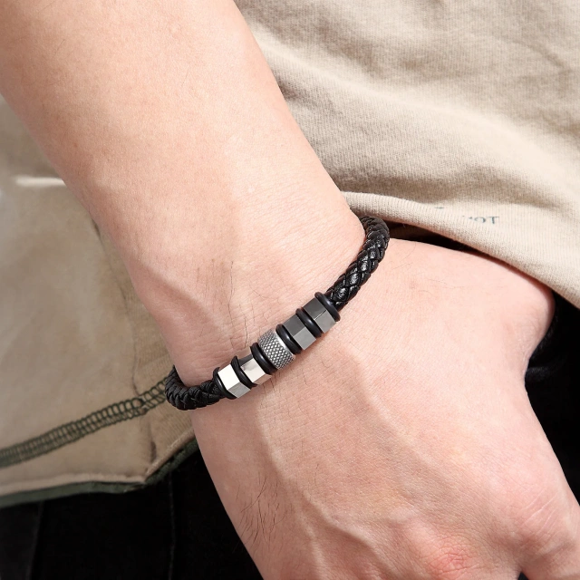 Factory Direct Sales Fashion Fine Jewelry Bangle 21cm 20cm 19cm Silver Stainless Steel Leather Bracelet for Men Bracelet