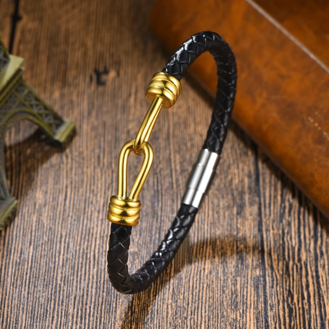 Factory Wholesale Custom Logo Personalized Stylish Custom Gold Fish Hook Brown Leather Bracelet for Men