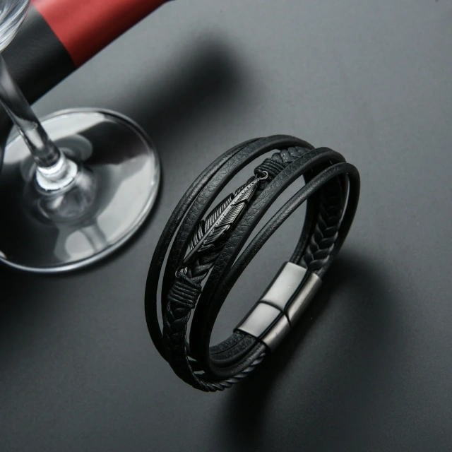 Wholesale Luxury Accessories Jewelry Mens Magnetic Clasp Men Jewelry Bracelet Leather Bracelet