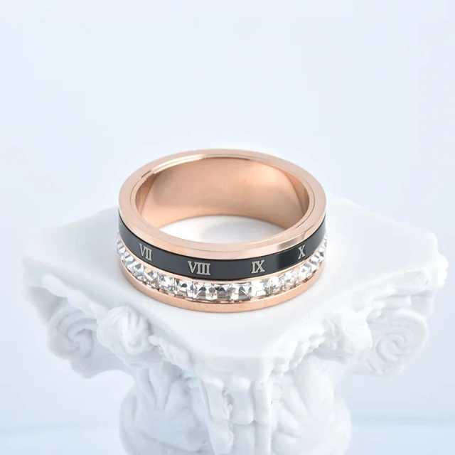 Hot Sale Rose Gold Plated Rotatable Titanium Steel Wedding Jewelry Women Rings White Zircon Rings
