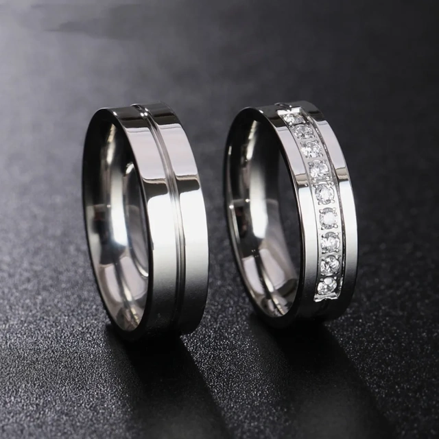 Wholesale Price Cz Diamond Stainless Steel 18k Gold Plated Titanium Ring