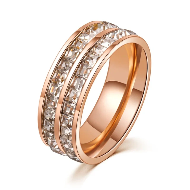 Hot Sale in Stock 18k Rose Gold Plated Titanium Steel Jewelry Women Rings White Zircon Rings