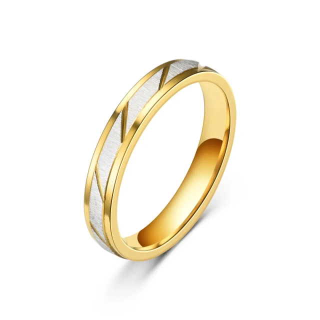 Men and Women's Stainless Steel Wedding & Engagement Rings Gold Plated 18K Fashionable Lover's Jewelry for Couples