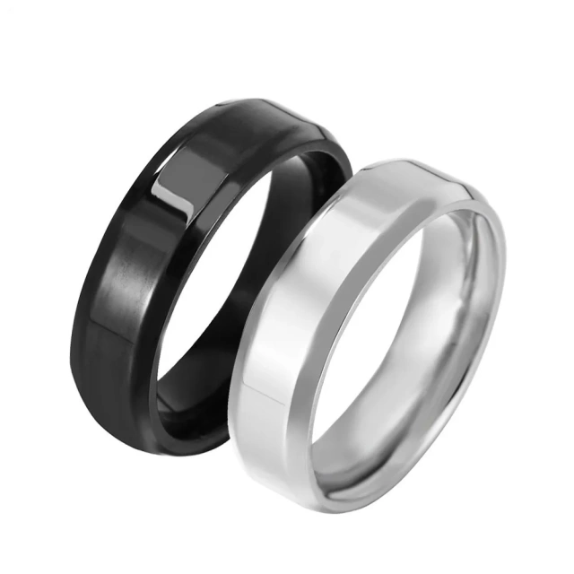 Black and White Titanium Steel Couple Ring for 316l Stainless Steek Jewelry Wholesale Men and Women