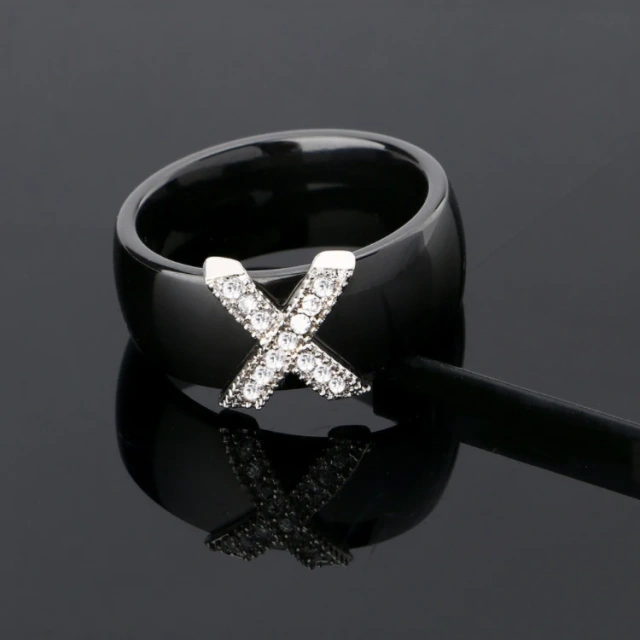 Fashion Jewelry 6mm Plain Cubic Zirconia Black White Ceramic Rings