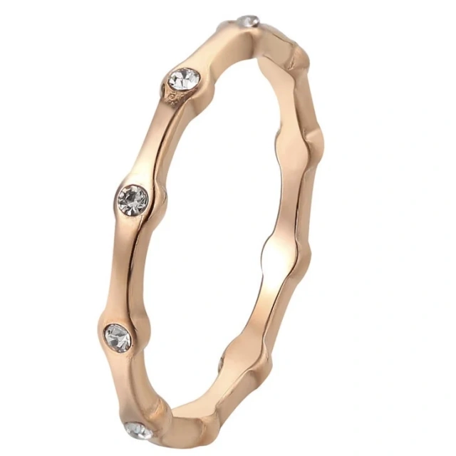 Hot Selling 18K Gold Rose Gold Plated Stainless Steel Rings Zircon Inlay Finger Rings Women Gold Wedding Ring