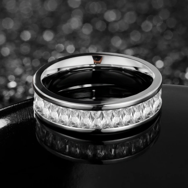 Manufacturer Custom Zircon Crystal Inlay 8mm Stainless Steel Fashion Cubic Zirconia Rings