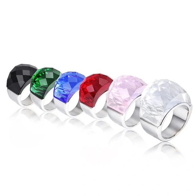 New Fashion Crystal Glass Multi-color Ring Stainless Steel Plated 18k Gold Steel Cool Ring Jewelry Female Wholesale Spot