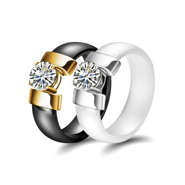 Simple Black and White Ceramic Ring with Zircon for Unisex