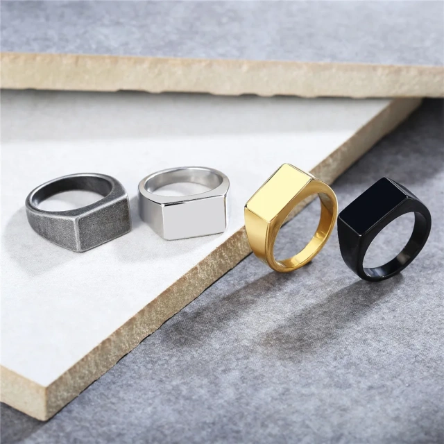 Hot Sales Fashion Jewelry Titanium Steel Ring Gold Wed Ring Custom Stainless Steel Rings for Men Black Gold Silver