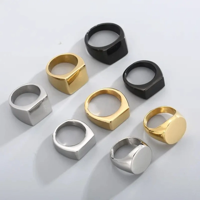 In Stock Wholesale Jewelry Finger Rings Black 18k Gold Plated Stainless Steel Custom Logo Engraved Geometric Signet Ring for Men