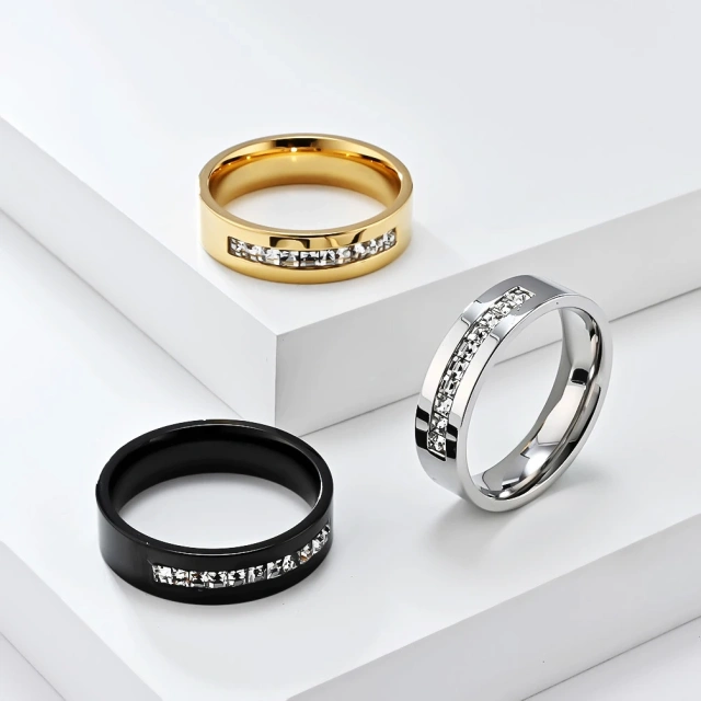 Trending Diamond Engagement Steel Black Silver Gold Wedding Band Womens Rings Fashion Rings Stainless Steel Jewelry Rings