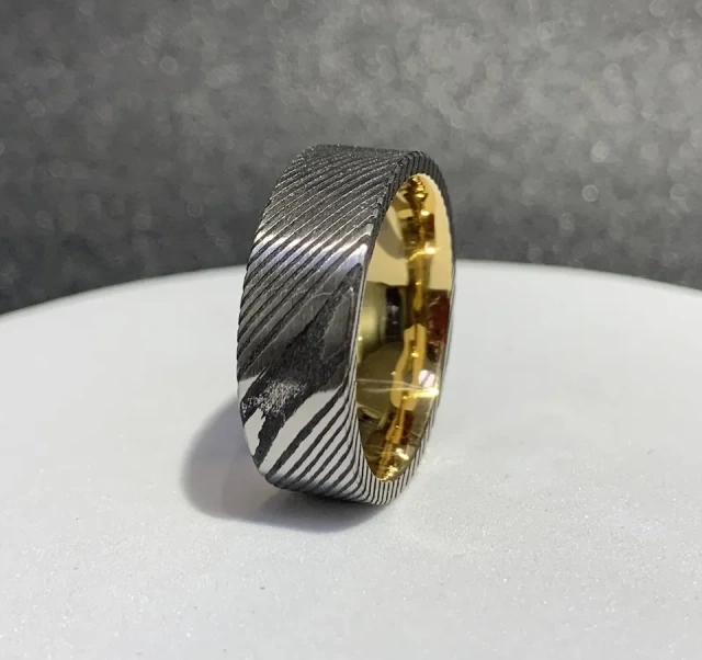 Classic Wedding Engagement Couple Set Bends Custom Jewelry Tungsten Men Rings Damascus Steel Rings Carbide Rings