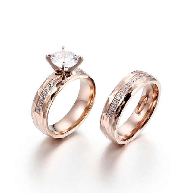 Fashion Classic Round 18k Gold Stainless Steel Zircon Couple Women Charm Luxury Wedding Ring