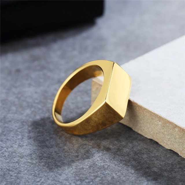Hot Sales Fashion Jewelry Titanium Steel Ring Gold Wed Ring Custom Stainless Steel Rings for Men Black Gold Silver