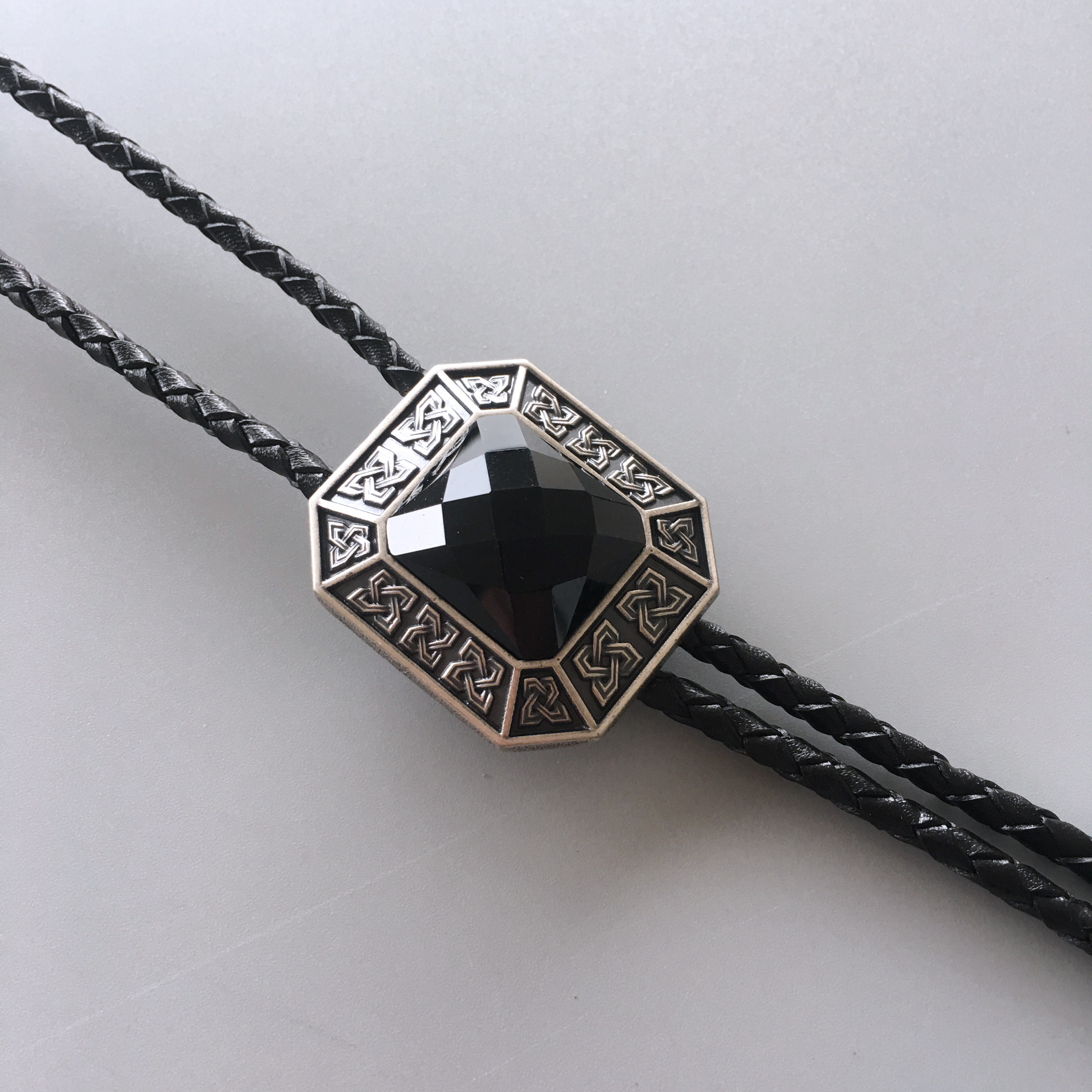 Vintage Silver Western Celtic With Black Agate Stone Bolo Tie BOLOTIE-021BK