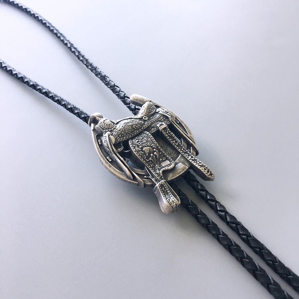 Vintage Silver Saddle Horseshoe Cowboy Cowgirl Bolo Tie BOLOTIE-006
