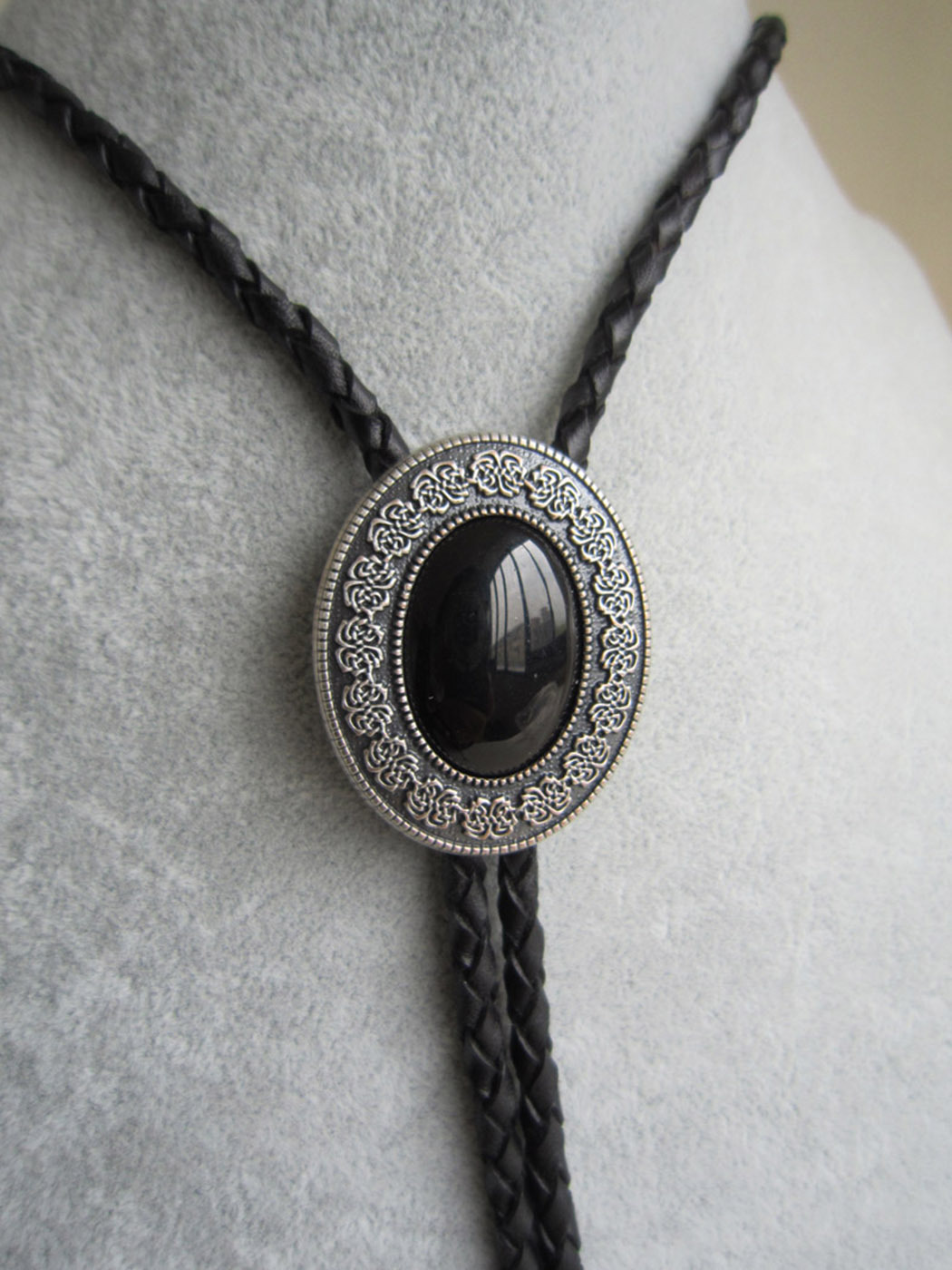 Vintage Silver Black Agate Stone Oval Bolo Tie With Braided Leather Rope BOLOTIE-009SL