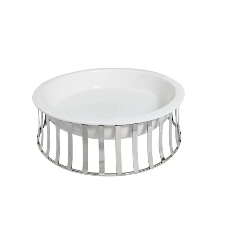 Round dessert stand