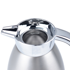 Silver Vacuum Kettle with Temperature Display Lid