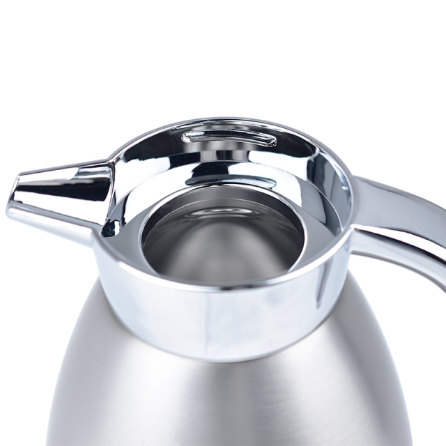 Silver Vacuum Kettle with Temperature Display Lid