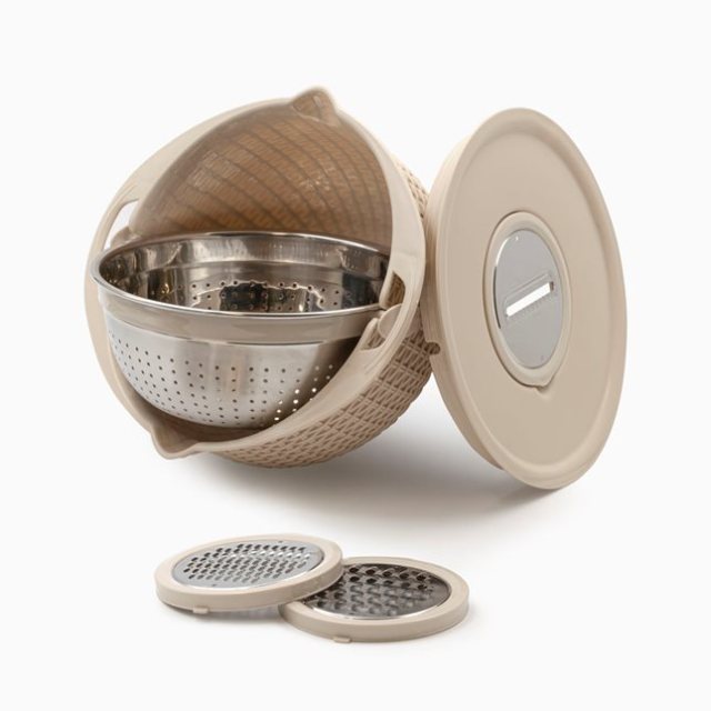 4 in 1 Strainer with mixing bowl and grater 4 L