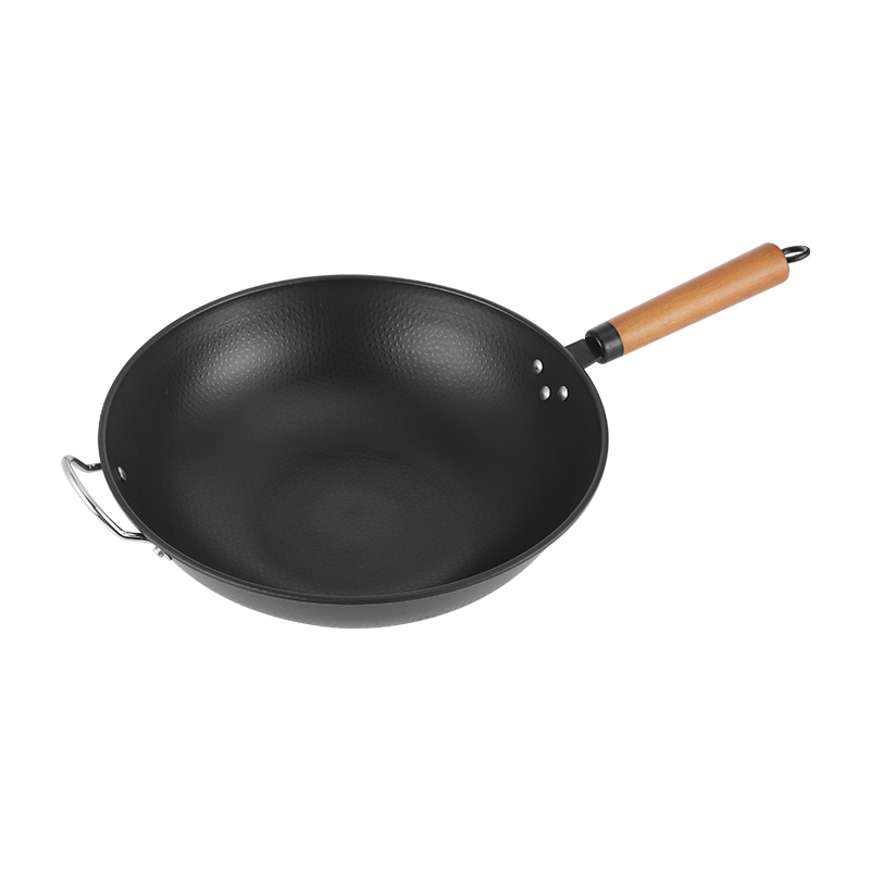 Metal flat-bottomed hammer-textured iron pot with wooden handle