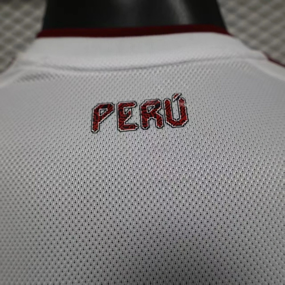 Player 2025-26 Peru Home Football Jersey