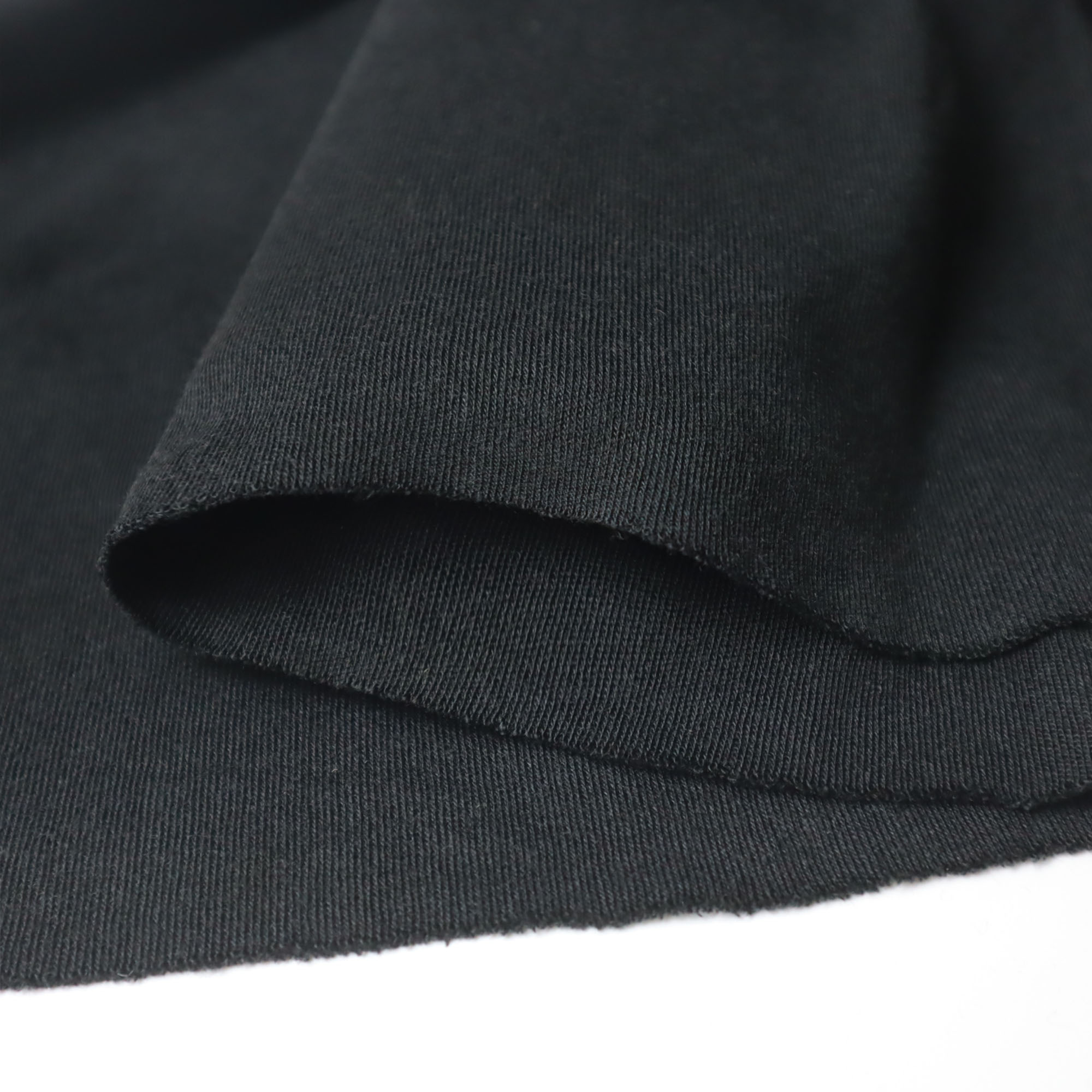 Heat resistant fabric for sewing