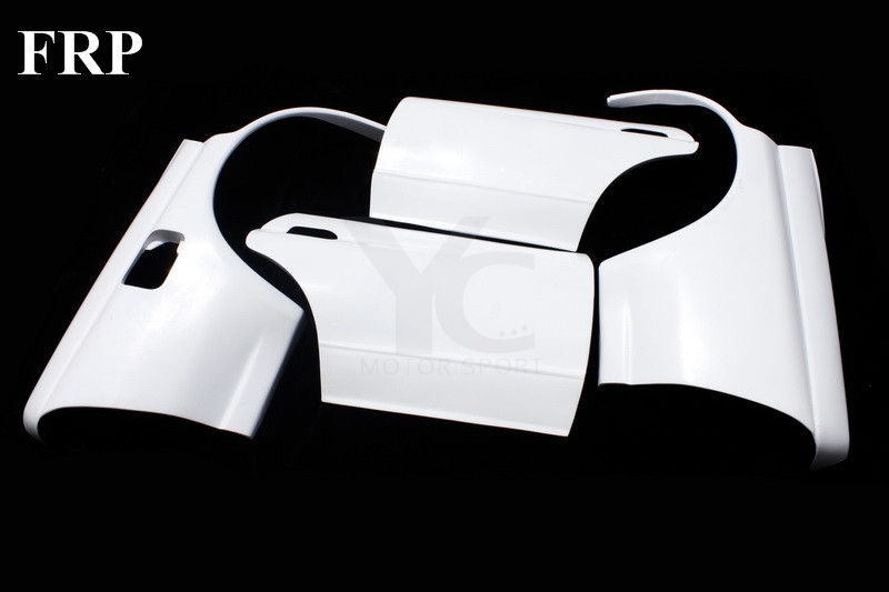 1989-1994 Nissan Skyline R32 GTS 4D Rear Wider Fender with Door Cover
