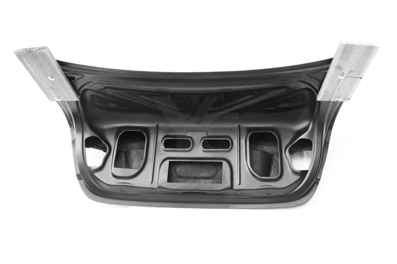 2009-2011 BMW E90 LCI CSL & M3 Style Rear Trunk