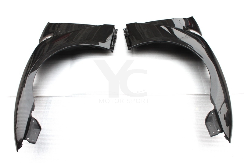 2008-2015 Nissan R35 GTR CBA DBA OE Style Front Fender