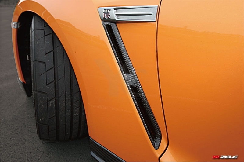 2008-2015 Nissan R35 GTR CBA OE Front Fender Vents