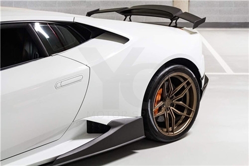 2014-2019 Lamborghini Huracan LP610-4 & LP580-2 Coupe Spyder MAD Style Side Skirt Underboard