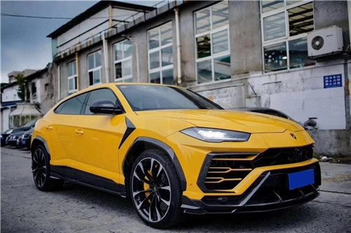 Carbon Fiber 2018-2022 Lamborghini URUS TPC Style Front Fender Extension